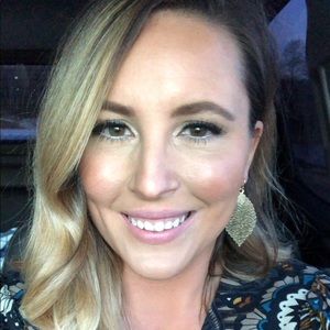 Meet your Posher, Carley